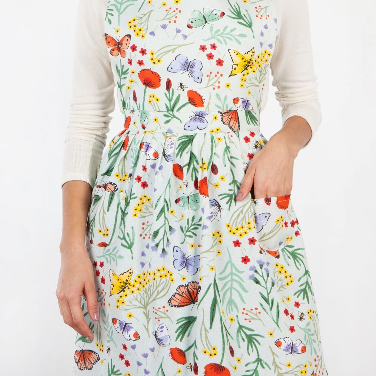 Morning Meadow apron with pockets