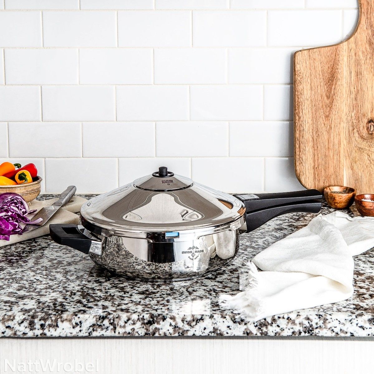Swiss made pressure frypan
