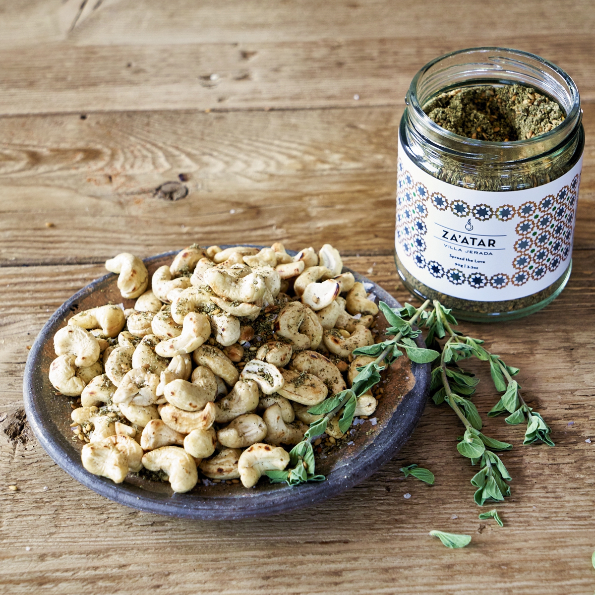 Roasted cashews seasoned with Zaatar