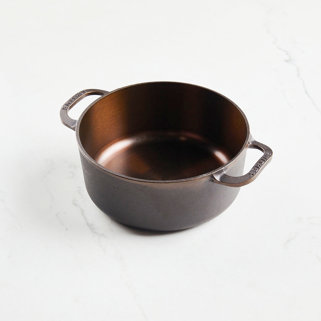 pre-seasoned cast iron dutch oven