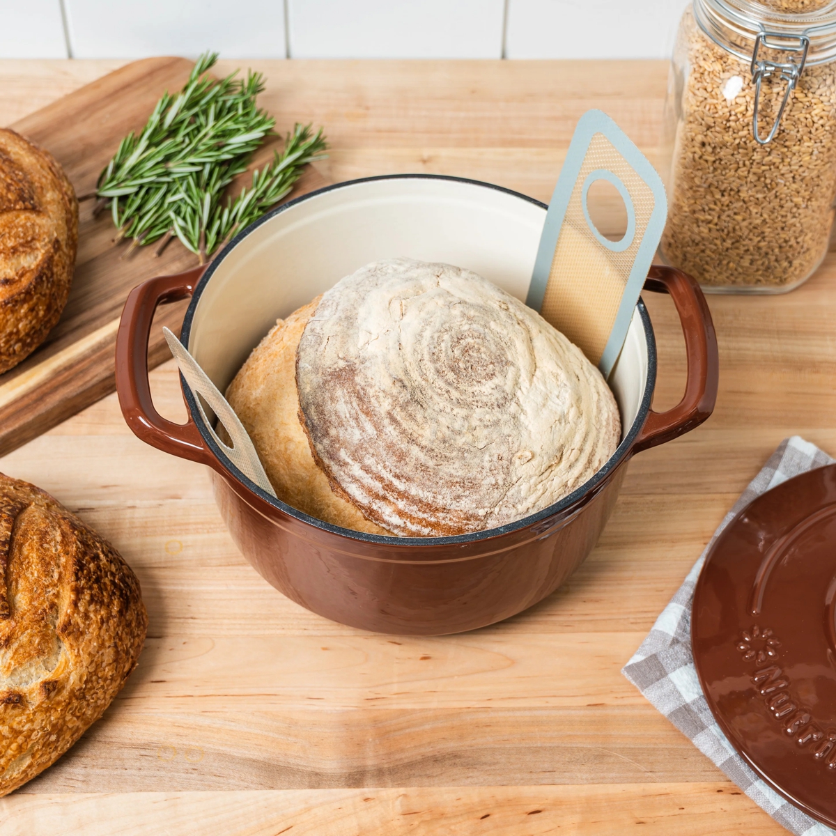 nutrimill enameled cast iron Dutch oven