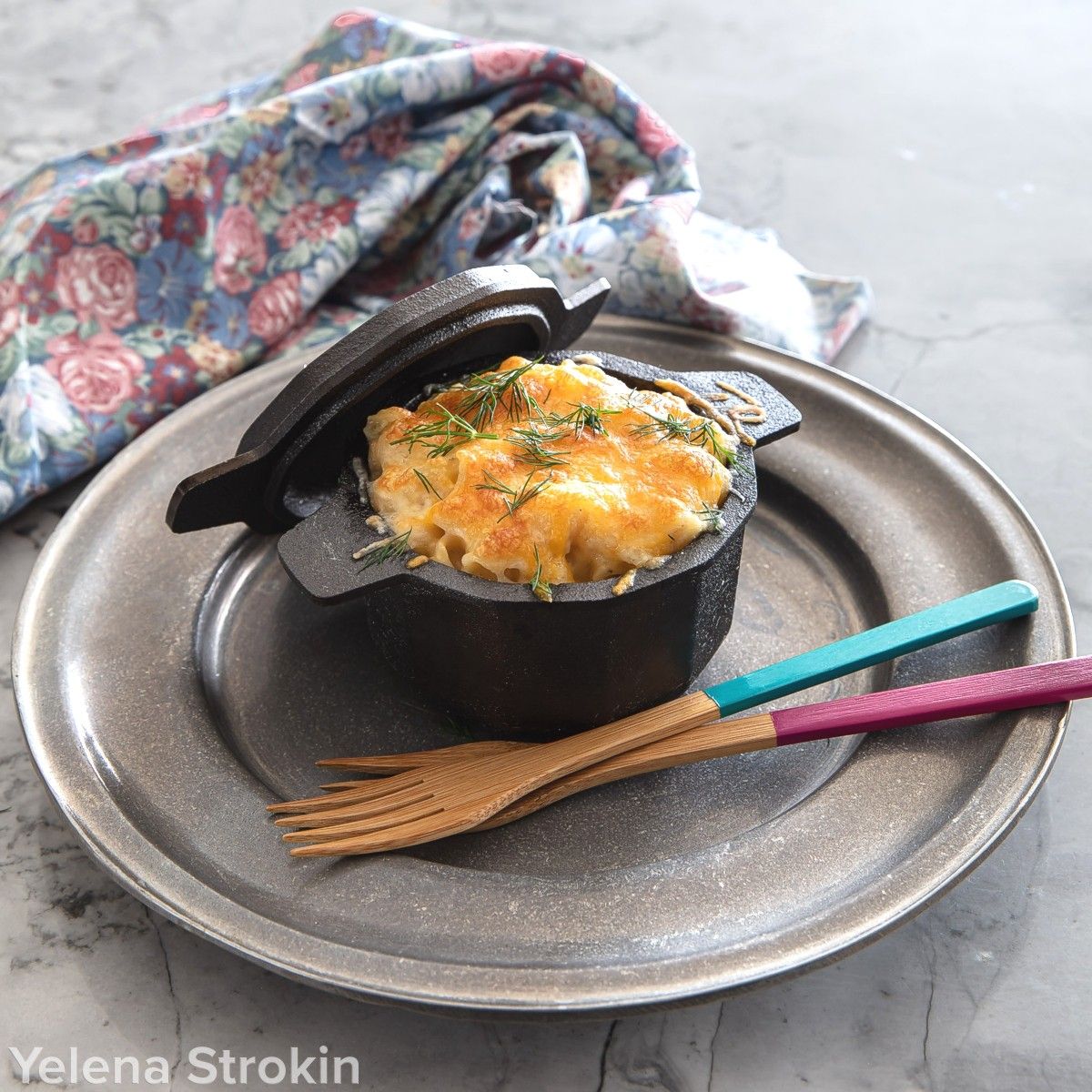 Cast iron cocotte