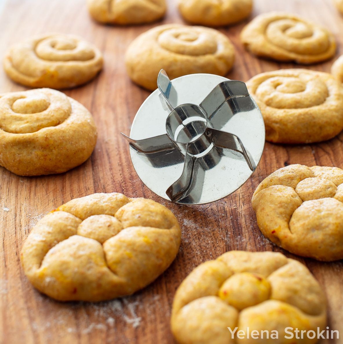 hausler dough stencil dinner roll 1184 1