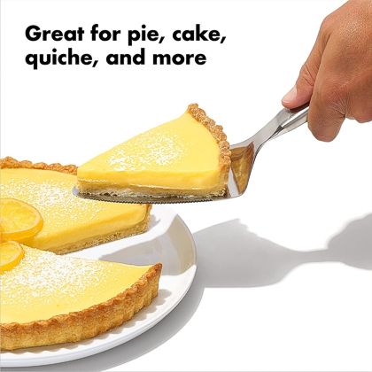 Server is great for pie, cake, quiche, and more!