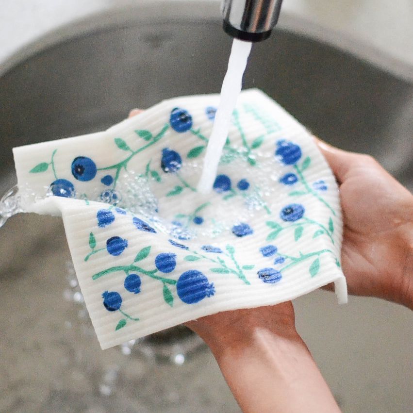 Swedish Dish Cloth, Blueberries wet