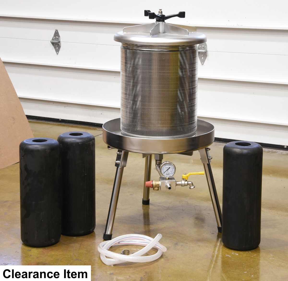 40L Hydropress and included bladders