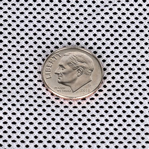 Mesh bag hole size