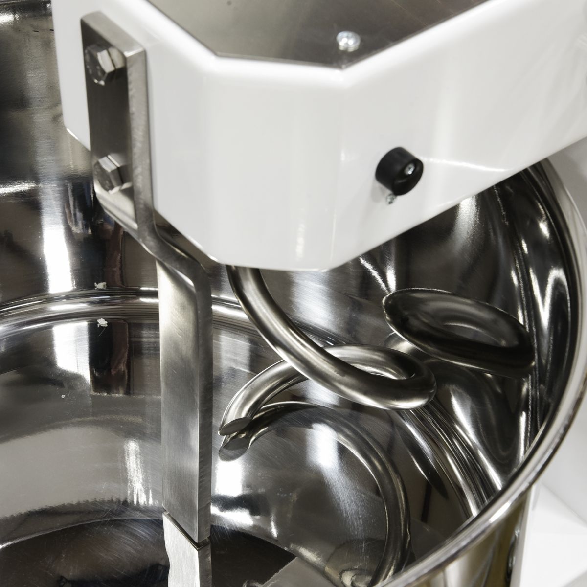 spiralmac 44kg spiral mixer dough divider 1200 2
