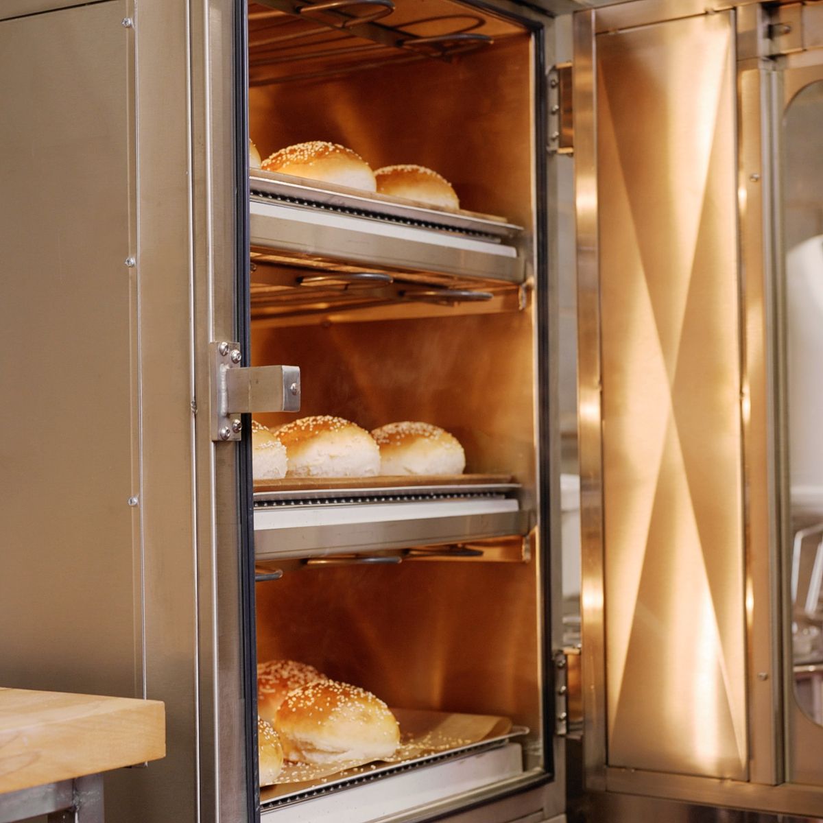 rackmaster rm24 compact brick oven baking buns 1200