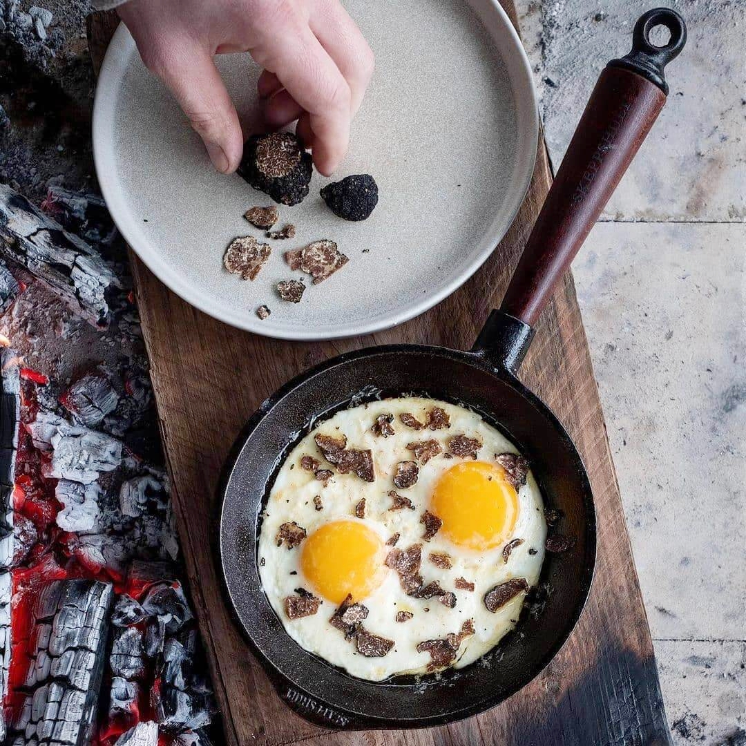 7 inch fry pan: eggs
