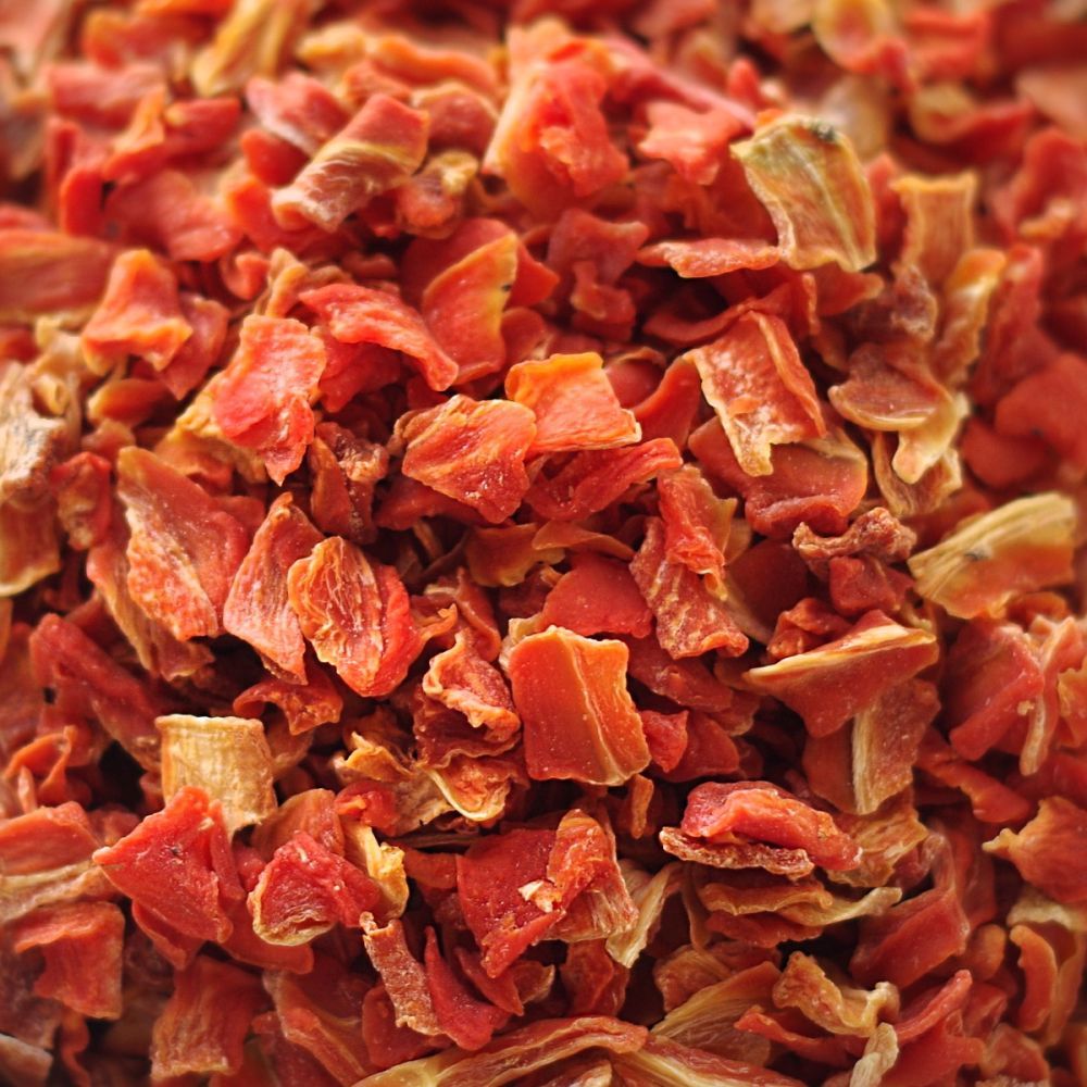 Dehydrated carrot dices