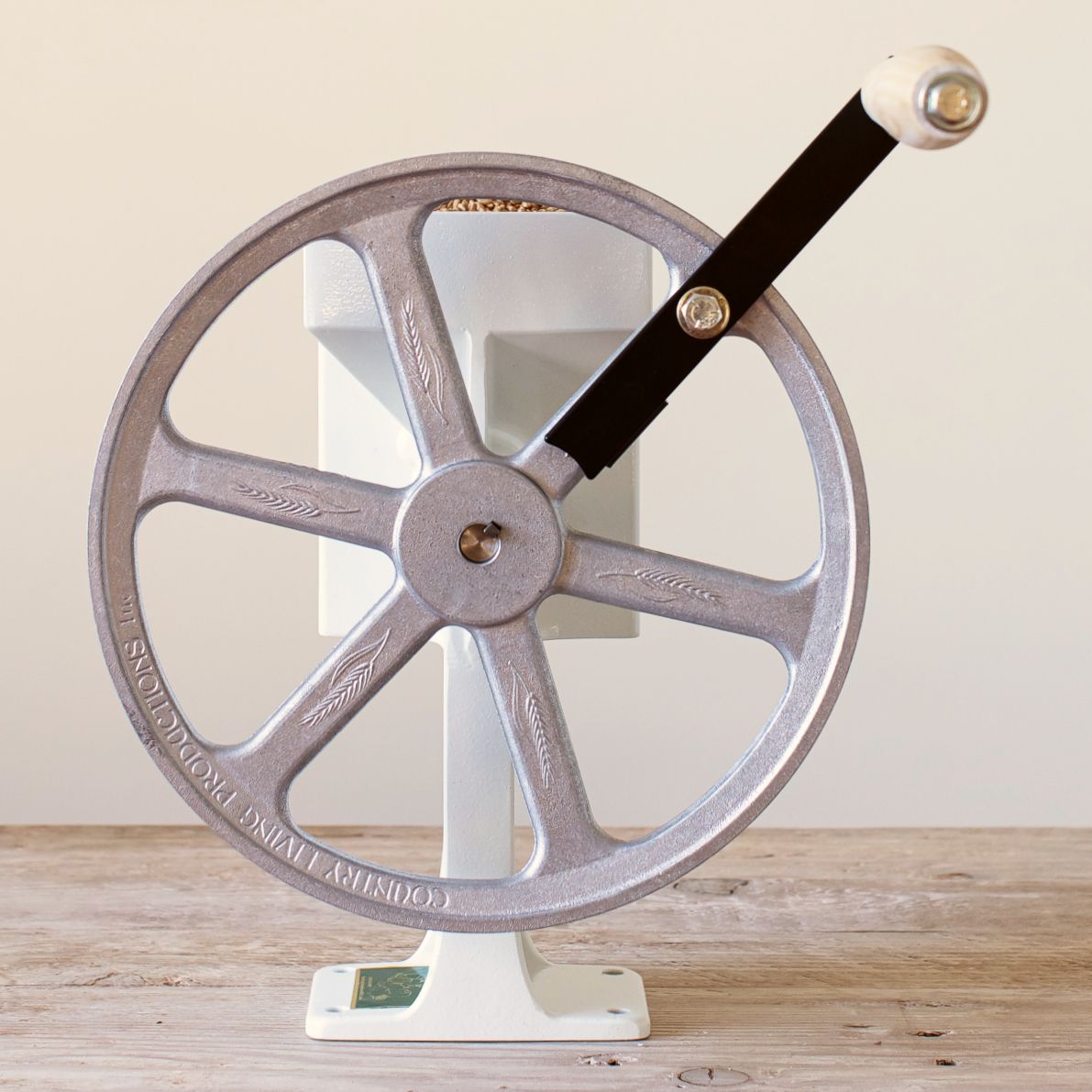 Handle extension on CLM flywheel