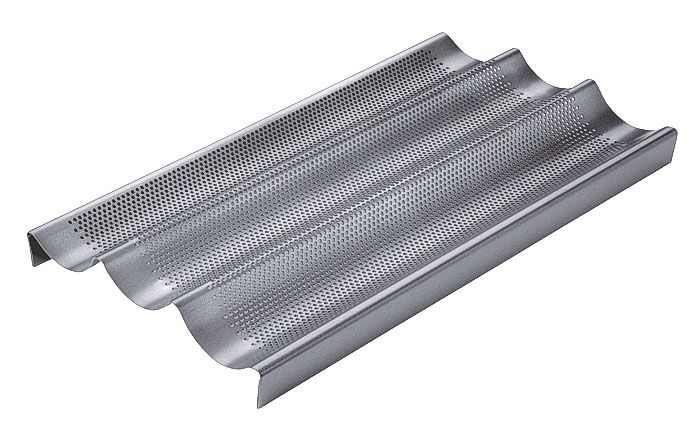 chicago metallic perf baguette pan ns59609 700