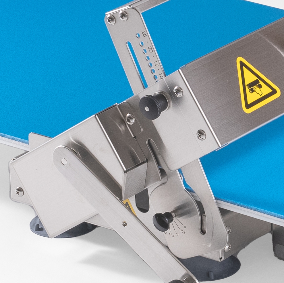 Japan Kneader Dough Sheeter/Laminator, 15.5-inch