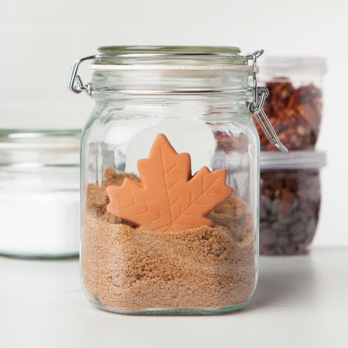 Terracotta leaf keeps brown sugar soft