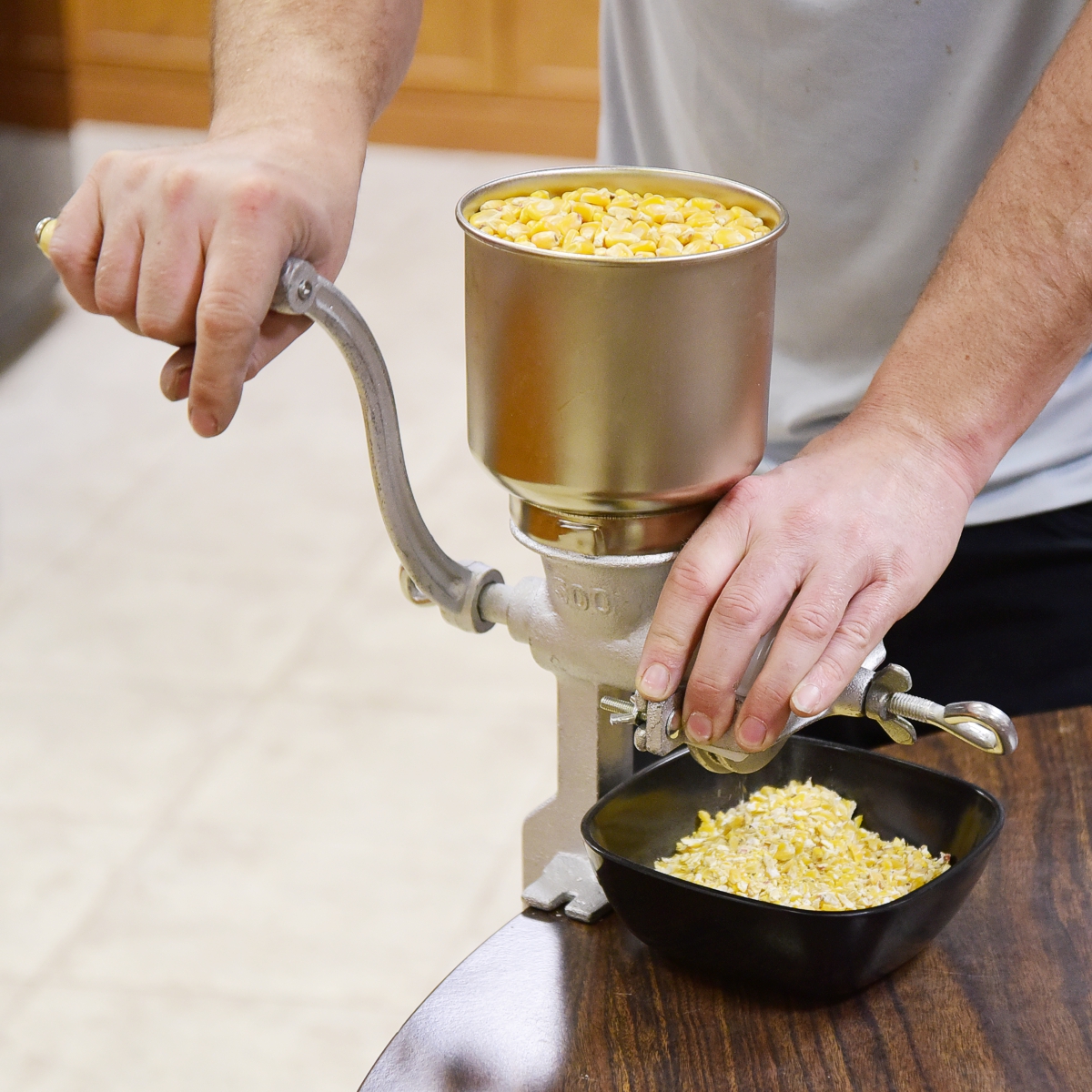 hand crank wheat cereal grinder