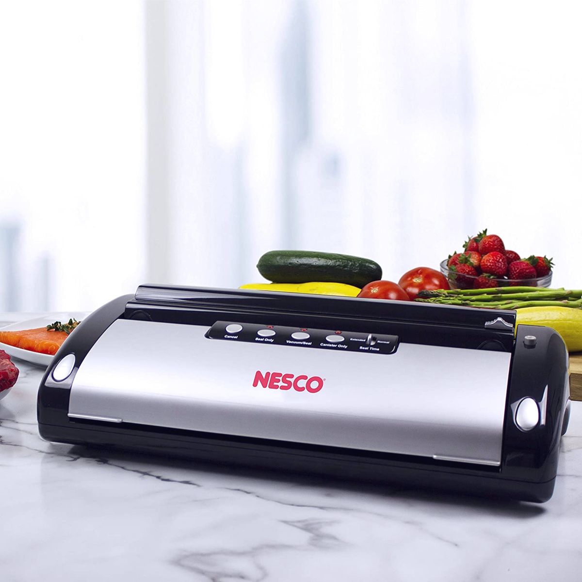 Small home use vacuum sealer