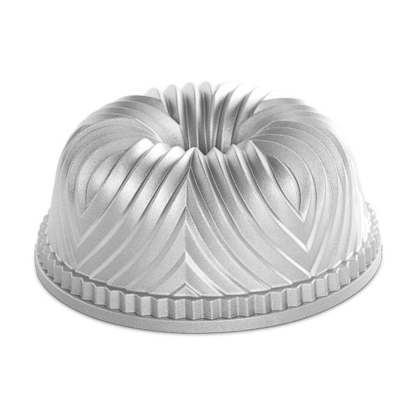 nordic ware 53624 bavaria bundt cake pan nonstick 600
