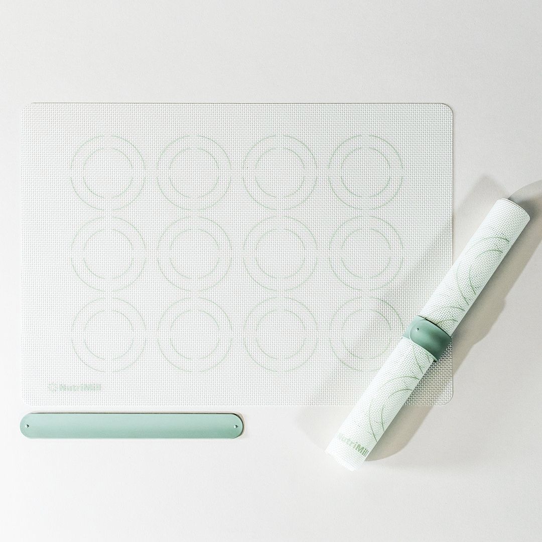 Silicone cookie sheet liners