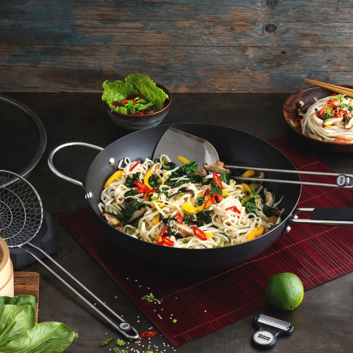 Essential wok by Kuhn Rikon