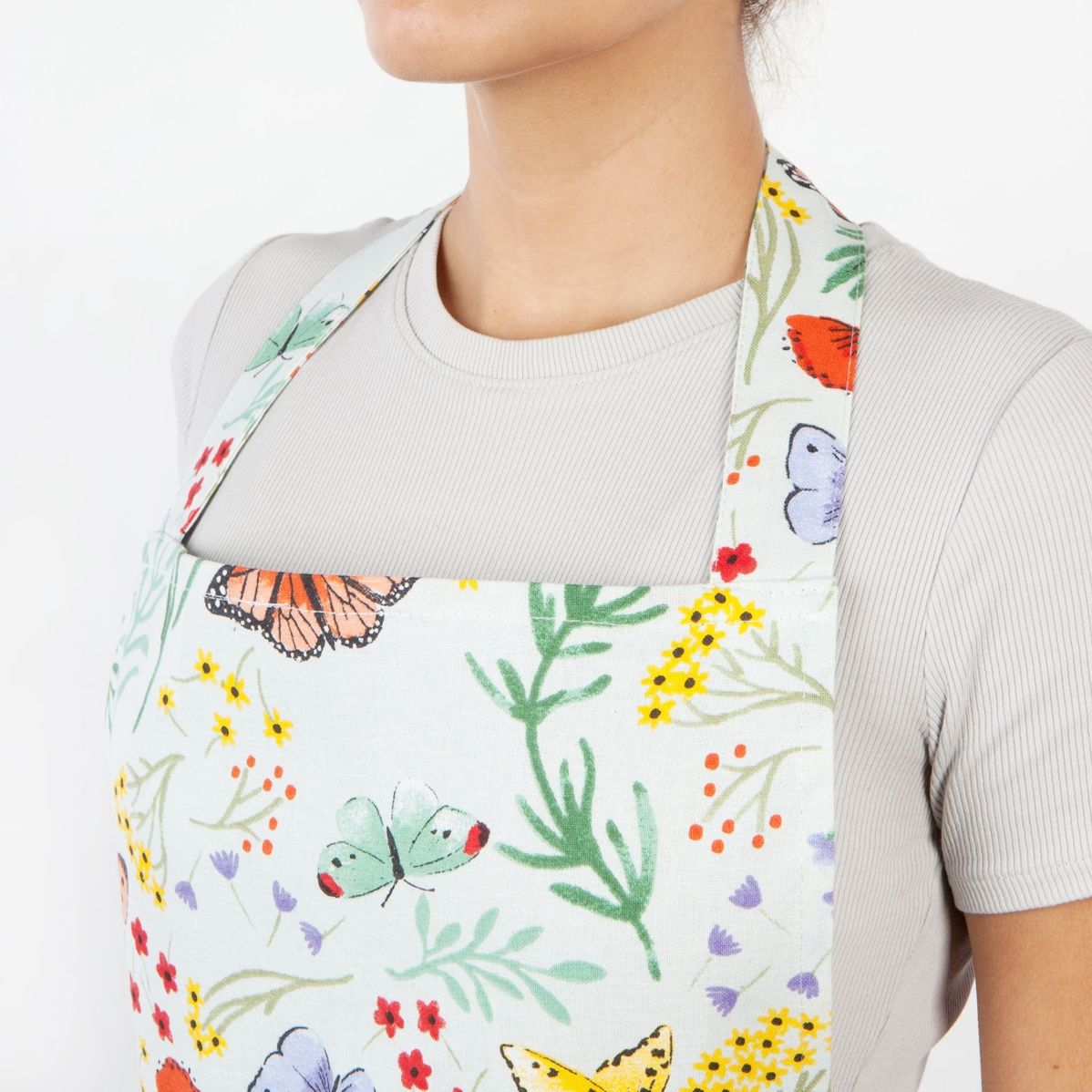 Morning Meadow apron, top detail
