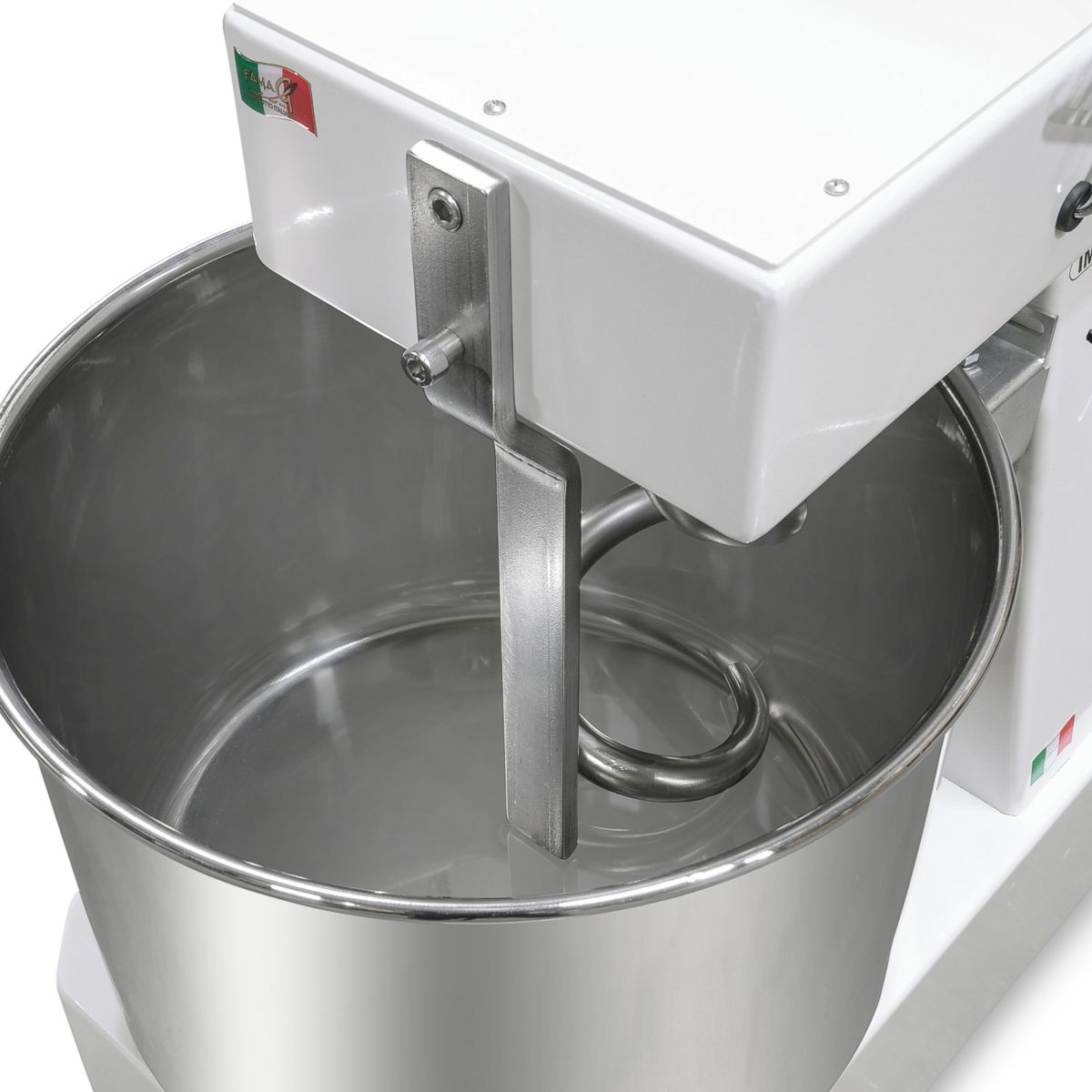 Spiral dough hook and offset breaker bar in 30kg Famag dough mixer